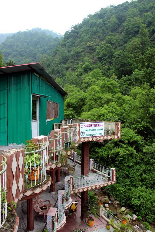 Отель Rishikesh Sadan A Yoga & Spritual Retreat Tapovan Экстерьер фото