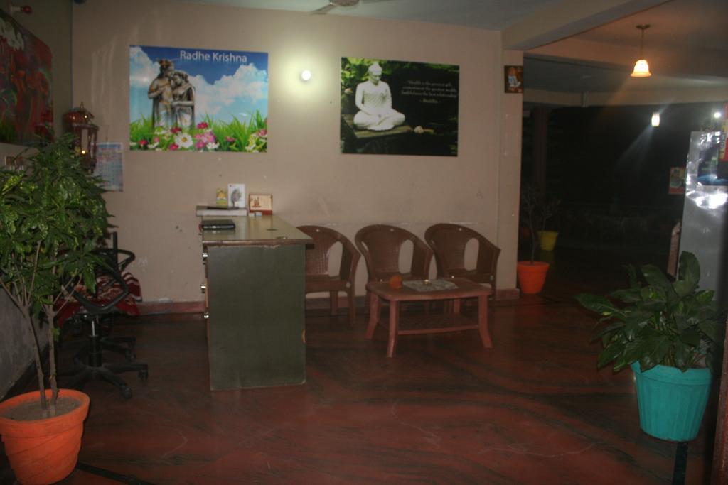 Отель Rishikesh Sadan A Yoga & Spritual Retreat Tapovan Экстерьер фото