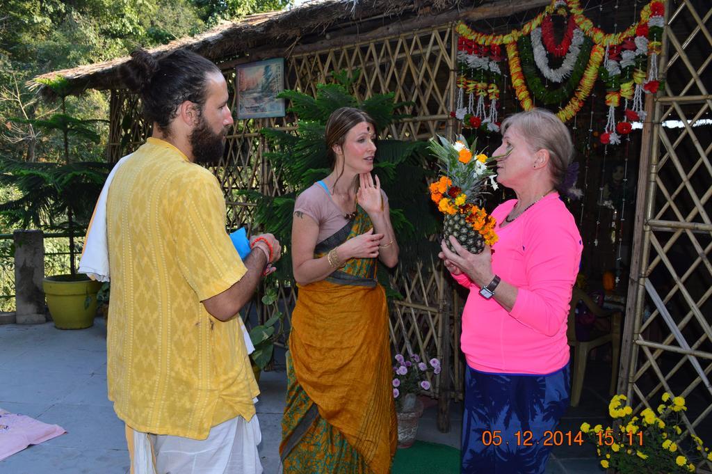 Отель Rishikesh Sadan A Yoga & Spritual Retreat Tapovan Экстерьер фото