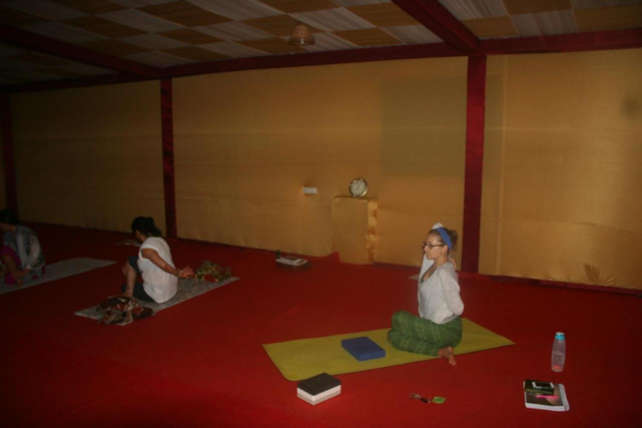 Отель Rishikesh Sadan A Yoga & Spritual Retreat Tapovan Экстерьер фото