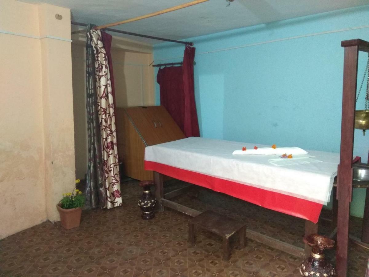 Отель Rishikesh Sadan A Yoga & Spritual Retreat Tapovan Экстерьер фото