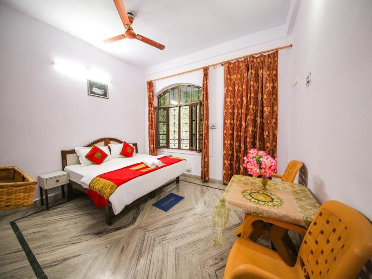 Отель Rishikesh Sadan A Yoga & Spritual Retreat Tapovan Экстерьер фото
