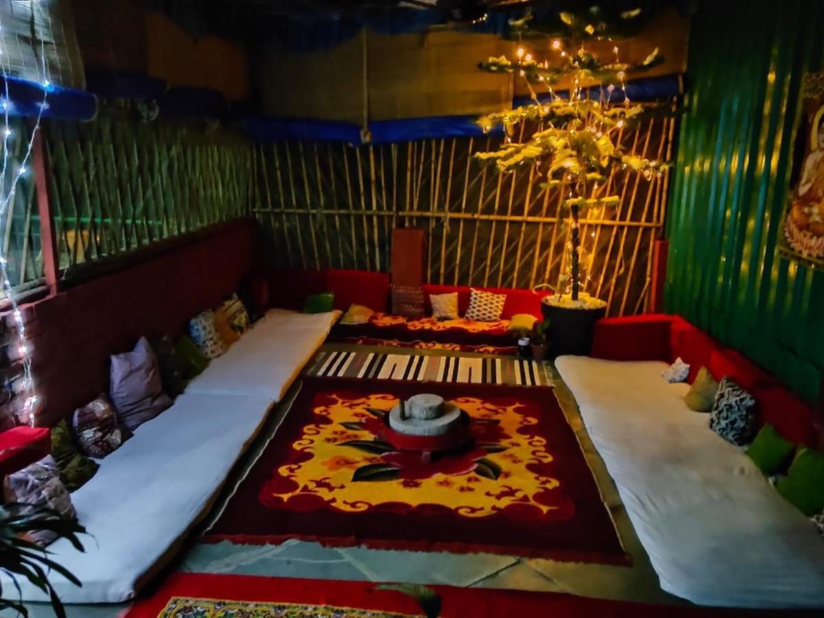 Отель Rishikesh Sadan A Yoga & Spritual Retreat Tapovan Экстерьер фото